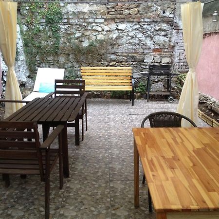 Kevin'S Hostel Istanbul Exterior foto