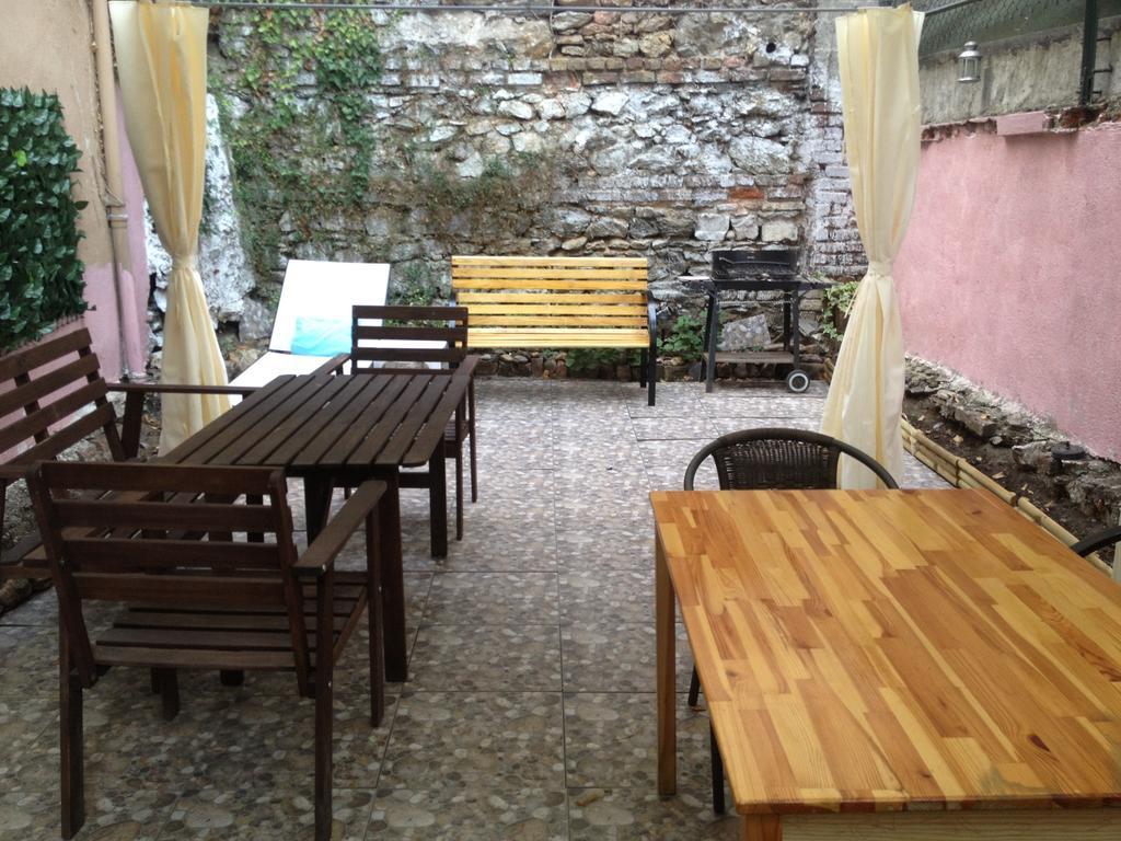 Kevin'S Hostel Istanbul Exterior foto
